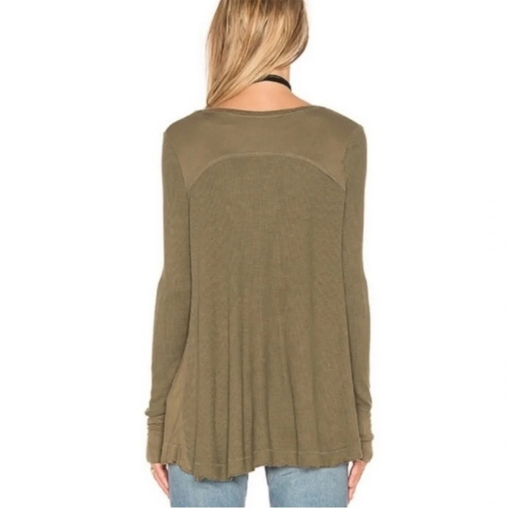 Free People Malibu Thermal‎ Waffle Knit Long Sleeve Olive Thumbholes Medium